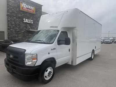 2026 Ford E-450 — side profile view