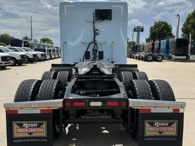 2025 Peterbilt 589 — detail view