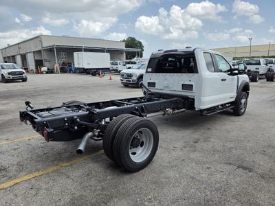 2025 Ford F-550 — detail view