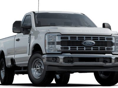 2024 Ford F-350 — detail view