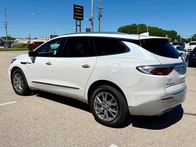 2023 Buick Enclave — detail view
