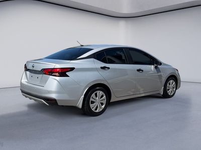 2020 Nissan Versa — detail view