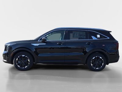 2025 Kia Sorento — side profile view
