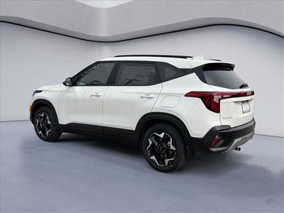 2026 Kia Seltos — rear three-quarter view