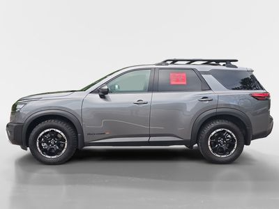 2025 Nissan Pathfinder — side profile view