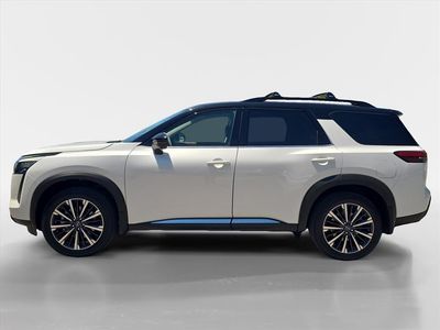 2026 Nissan Pathfinder — side profile view