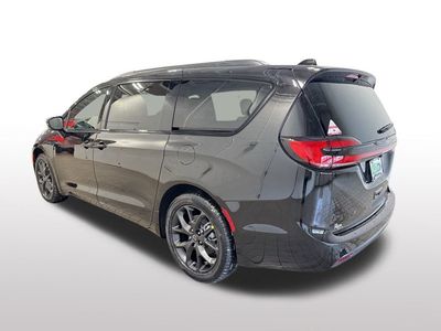 2026 Chrysler Pacifica — rear three-quarter view