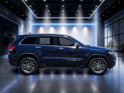 2018 Jeep Grand Cherokee — rear three-quarter view