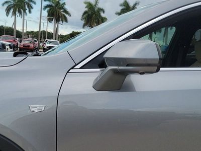 2025 Cadillac XT4 — detail view