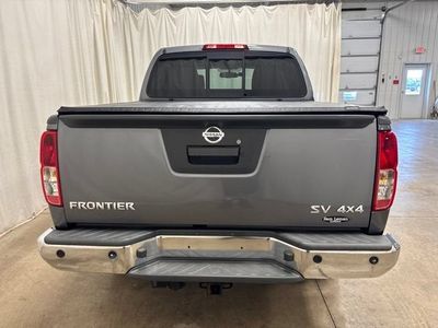 2018 Nissan Frontier — detail view