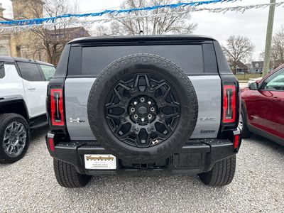 2026 GMC HUMMER EV SUV — detail view