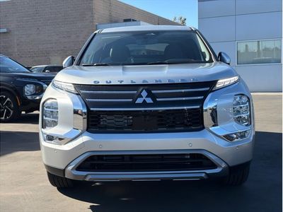2026 Mitsubishi Outlander — side profile view