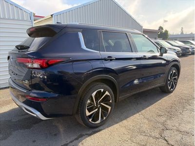 2025 Mitsubishi Outlander PHEV — detail view