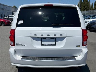 2017 Dodge Grand Caravan Passenger — interior view