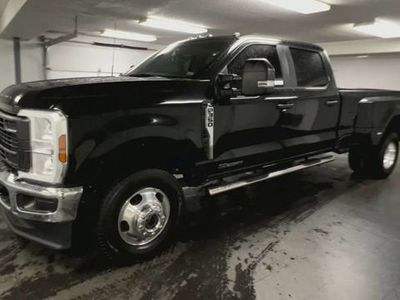 2025 Ford F-350 — interior view