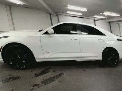 2020 Cadillac CT4-V — detail view