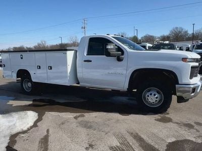 2025 Chevrolet Silverado 3500 HD Chassis Cab — side profile view