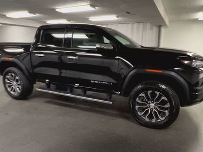 2025 GMC Canyon — side profile view