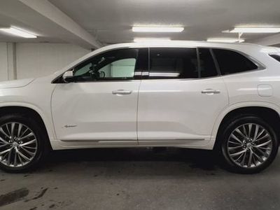 2025 Buick Enclave — detail view