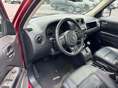 2016 Jeep Patriot — detail view