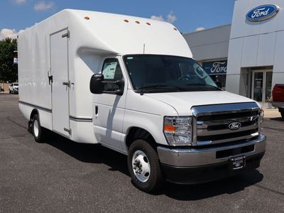 2027 Ford E-450SD — side profile view
