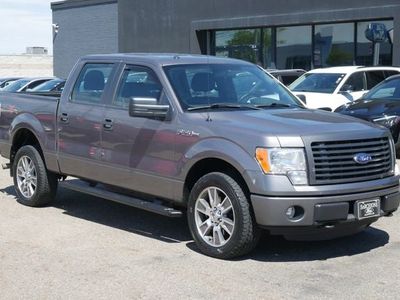 2014 Ford F-150 — interior view