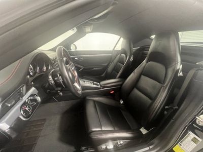 2018 Porsche 911 — interior view