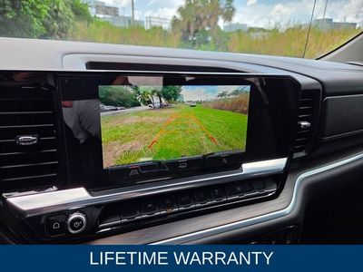 2022 GMC Sierra 1500 — interior view