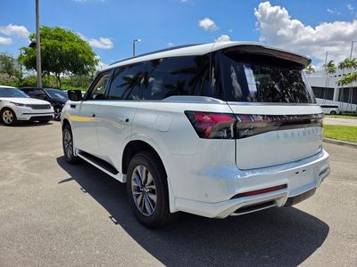 2026 INFINITI QX80 — interior view