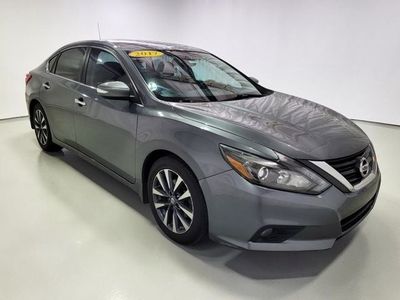 2017 Nissan Altima — side profile view