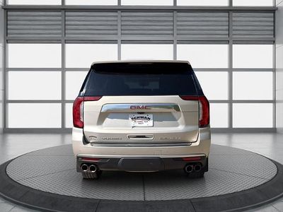 2022 GMC Yukon — detail view