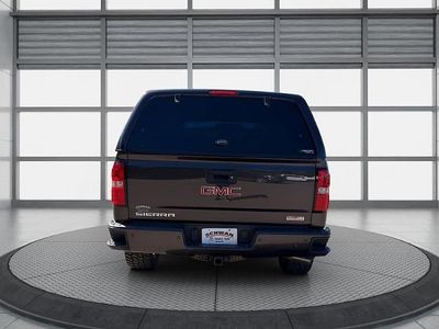 2014 GMC Sierra 1500 — interior view