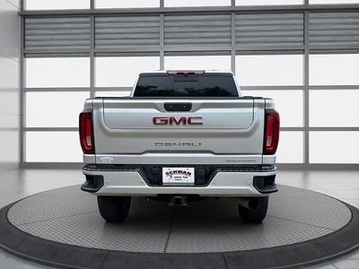 2022 GMC Sierra 2500 HD — detail view