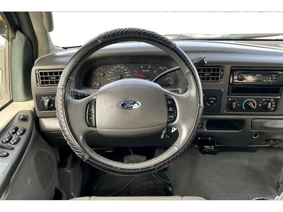 2003 Ford F-350 — detail view