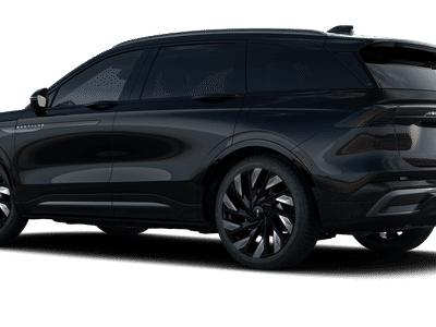 2026 Lincoln Nautilus — side profile view