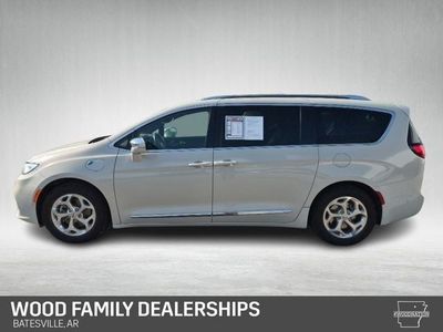 2021 Chrysler Pacifica Hybrid — interior view