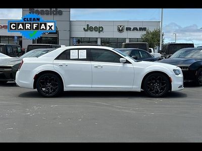 2019 Chrysler 300 — side profile view