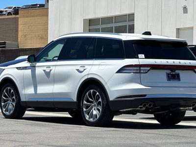 2026 Lincoln Aviator — detail view