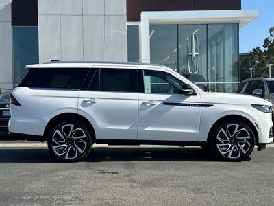 2026 Lincoln Navigator — side profile view