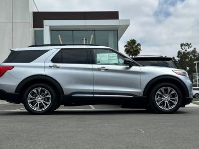 2022 Ford Explorer — side profile view