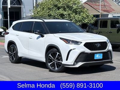 2022 Toyota Highlander — side profile view