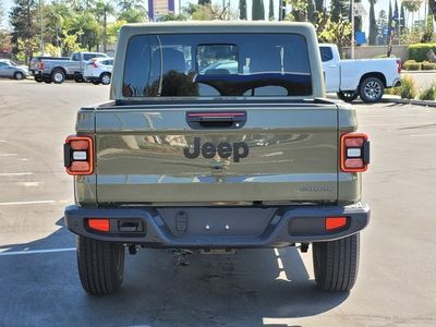 2026 Jeep Gladiator — detail view