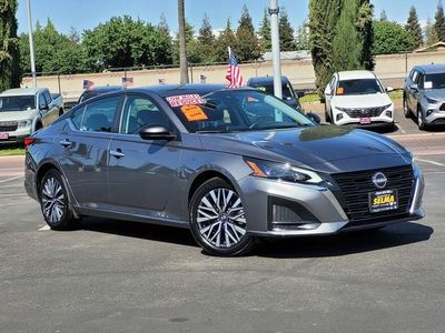 2025 Nissan Altima — side profile view