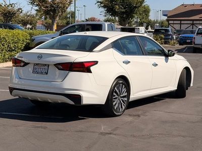 2025 Nissan Altima — detail view