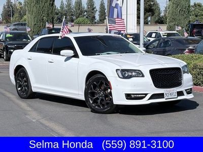2022 Chrysler 300 — side profile view
