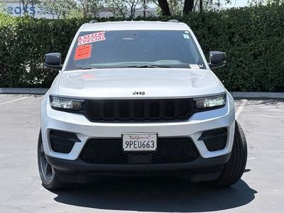 2024 Jeep Grand Cherokee — rear three-quarter view