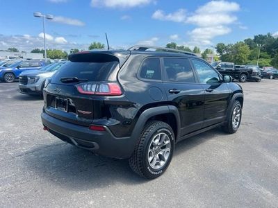 2020 Jeep Cherokee — detail view