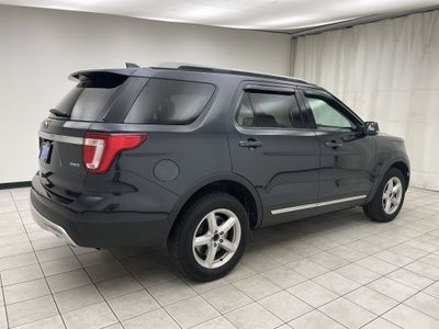 2017 Ford Explorer — interior view