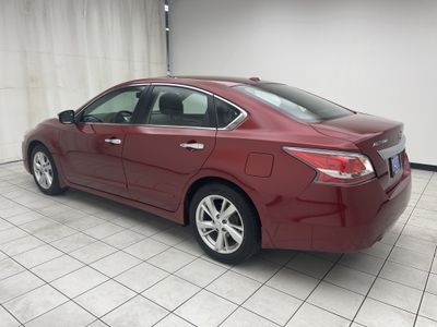 2014 Nissan Altima — side profile view