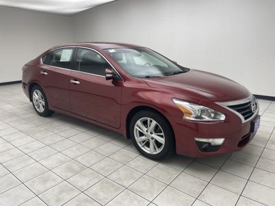 2014 Nissan Altima — detail view